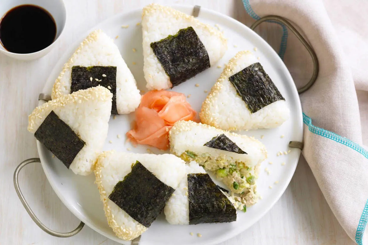 Makanan Jepang yang Wajib Dicoba: Panduan Kuliner untuk Pelancong